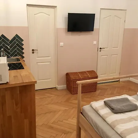 Apartment - Quiet - Ruin Pubs - New Design - Ac *