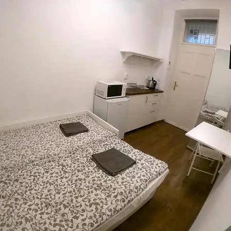 아파트 - Quiet - Ruin Pubs - New Design - Ac *